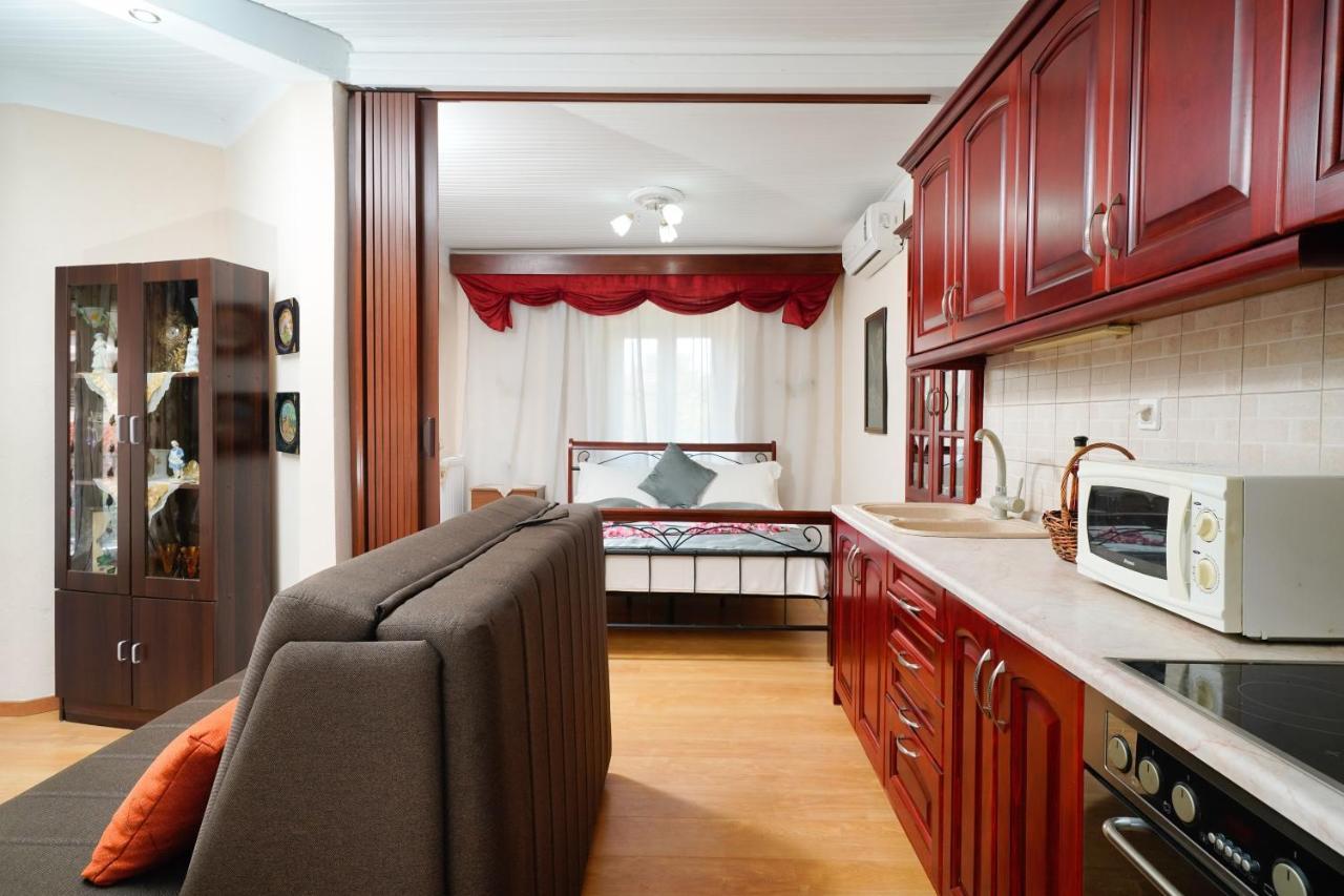 Irene'S Apartment Kastron  Екстер'єр фото